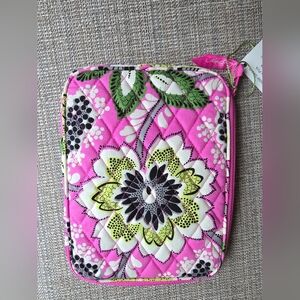 Vera Bradley E-Z Reader Sleeve "Priscilla Pink"